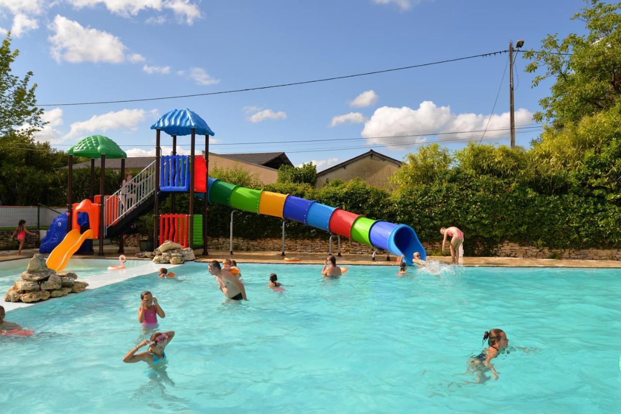 Camping Les Terrasses De Dordogne Rouffignac Saint-Cernin Exterior photo